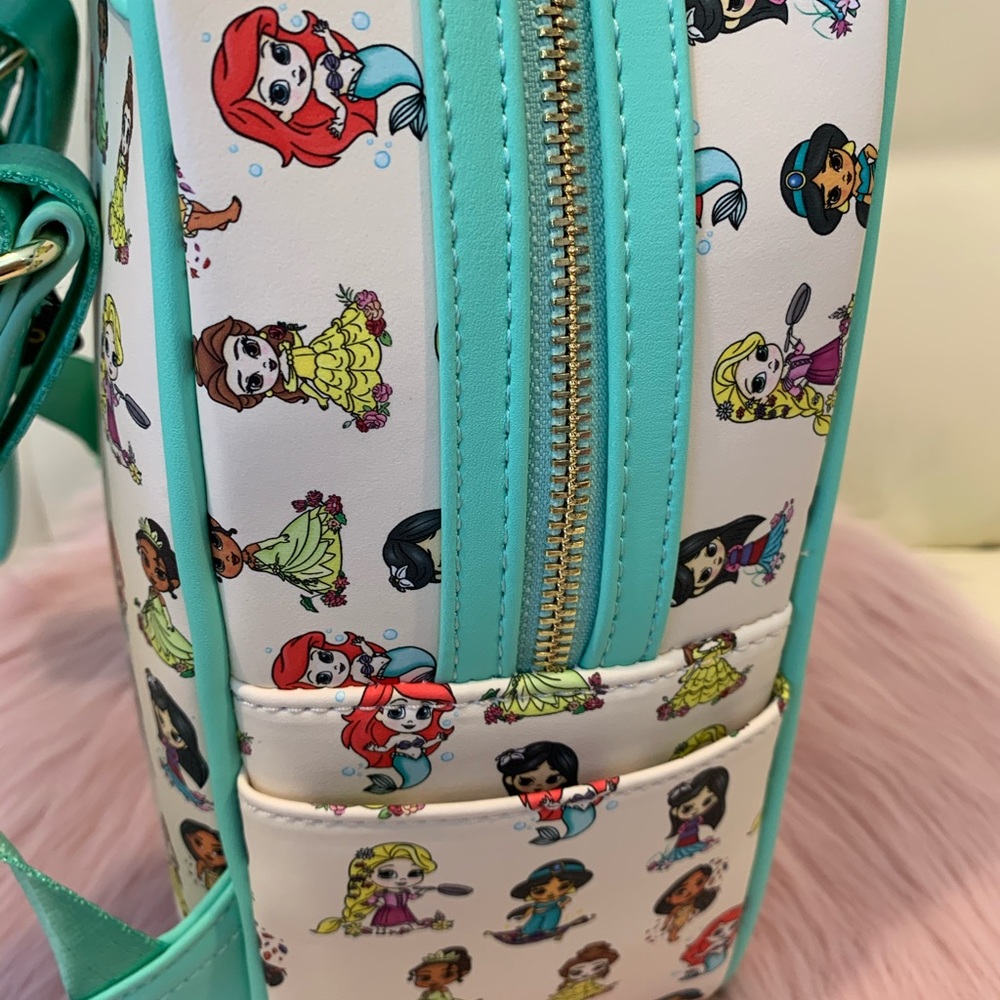 ❗️RESERVE ❗️Disney Princess Mini Backpack - Picture 10 of 16
